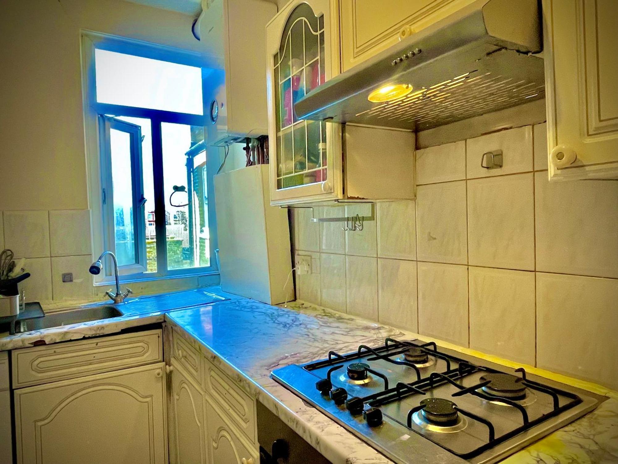 Comfy Double Bedroom With A Private Toilet لندن المظهر الخارجي الصورة